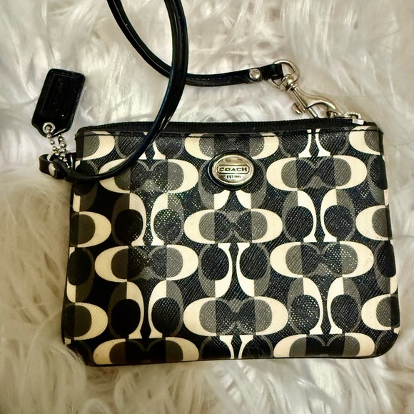 Coach Handbags - Coach Black and Cream Geometric wristlet